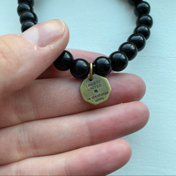 Liberty United - Stop Gun Violence bead bracelet - Picture 5 of 7